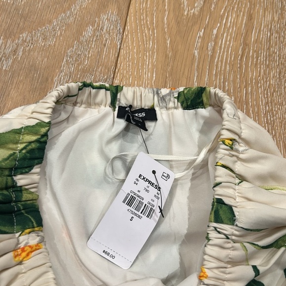 NWT Express Lemon Floral Romper - Picture 6 of 12